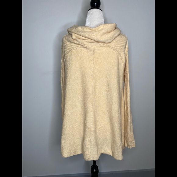 Free People Strawberry Fields Sweater in Cream - Picture 5 of 10